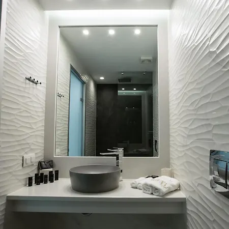 Laguna By Diomedes Group 酒店 2*