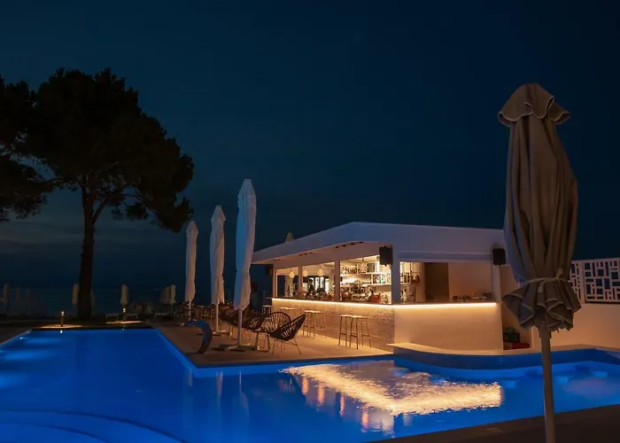 Laguna By Diomedes Group