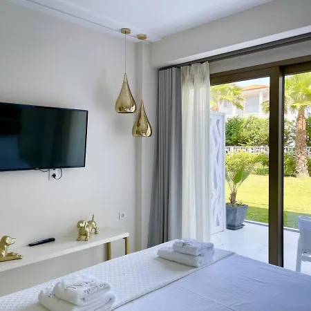 Hotel Laguna By Diomedes Group