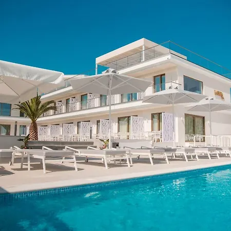 Laguna By Diomedes Group Хотел 2*
