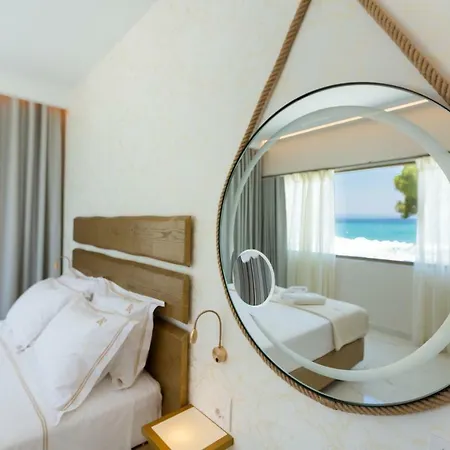 Laguna By Diomedes Group