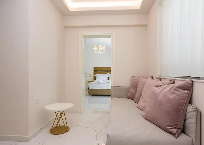 Laguna By Diomedes Group 酒店 2*