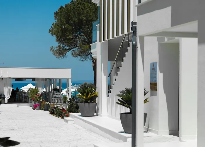 Laguna By Diomedes Group Hotell 2*