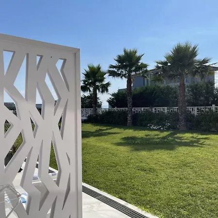 Laguna By Diomedes Group Hanióti