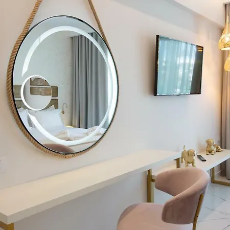 Laguna By Diomedes Group Hanióti