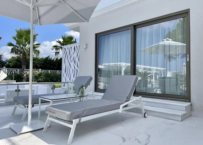 Otel Laguna By Diomedes Group