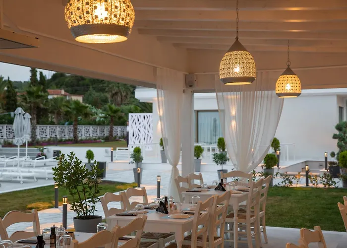 Laguna By Diomedes Group 2*