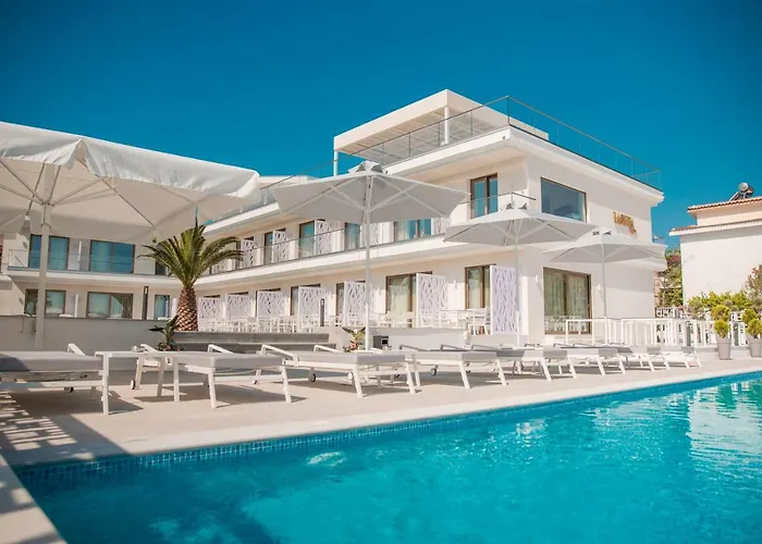 Laguna By Diomedes Group Otel 2*